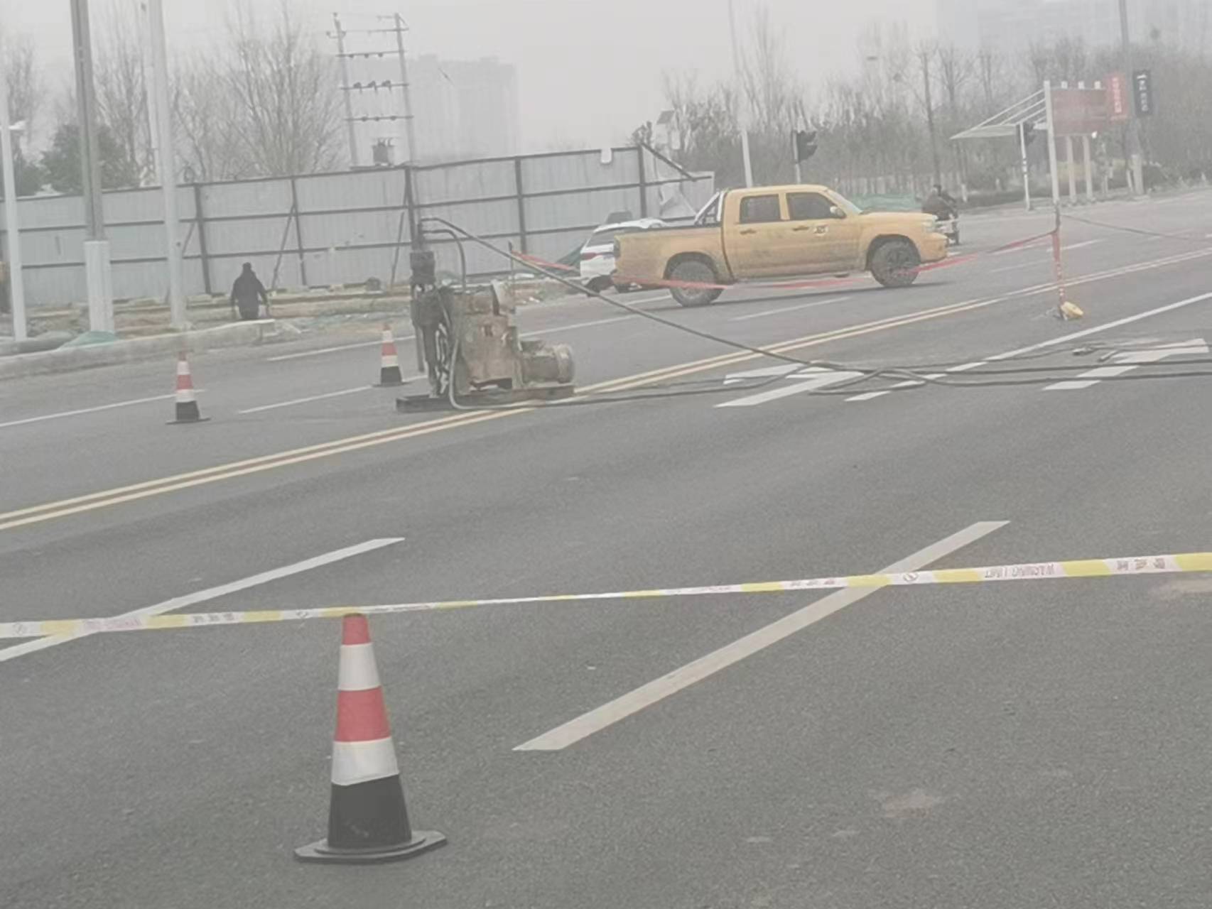 喀喇沁公路路基沉陷注浆